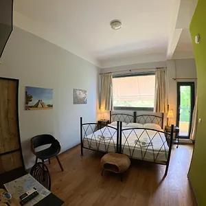 3* Vendégház Rentrooms